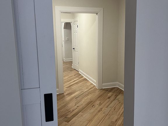 5th image of 517 E 83rd St APT 3W