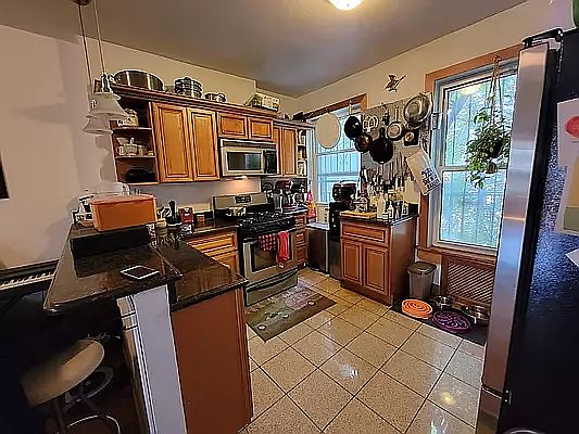 1st image of 121 Pulaski St #3B