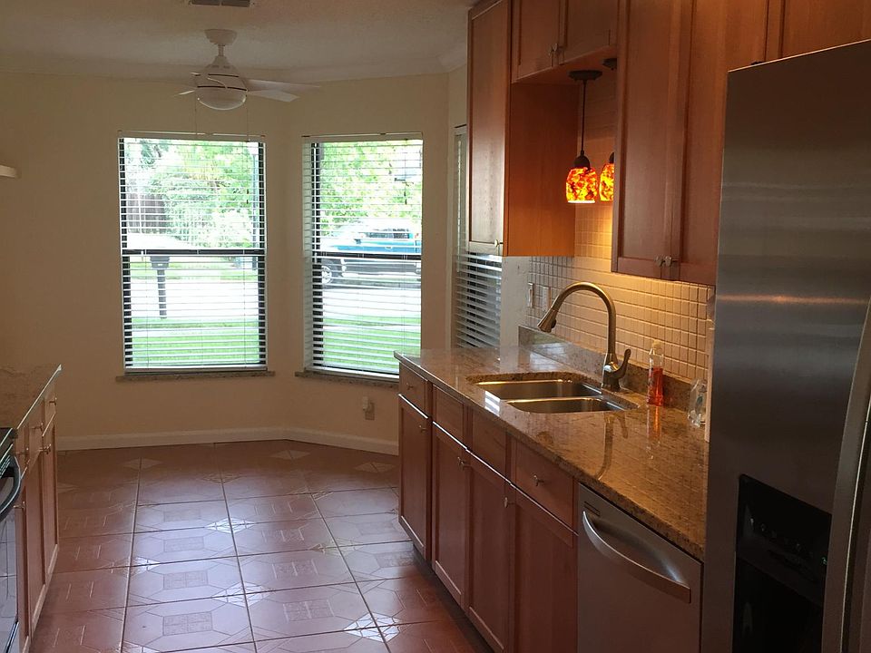 1st image of 1022 Bluejack Oak Dr