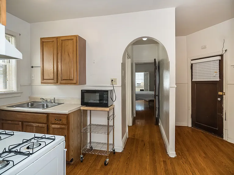 7300 Lindell Blvd — Photo 17