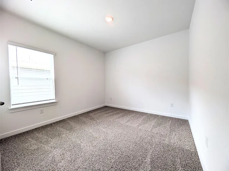 9400 Oxbow Strap Dr — Photo 14