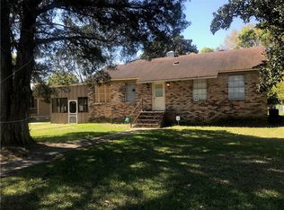 84 Lee St, Chickasaw, AL 36611