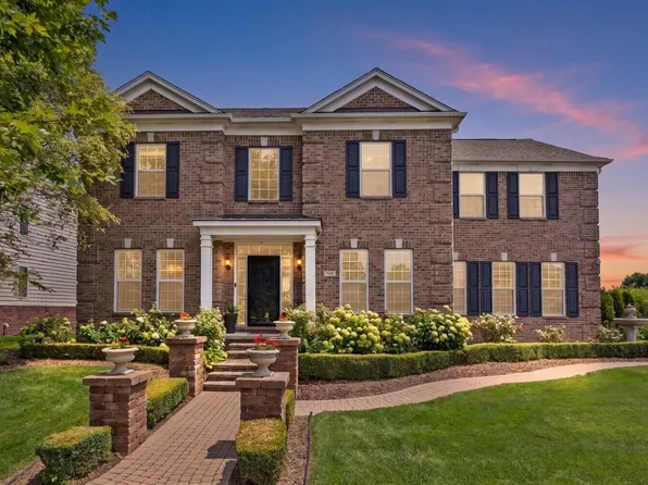 1715 Steeplechase Rd, Canton, MI 48188