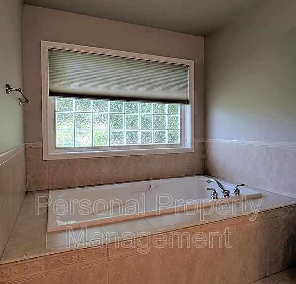 17409 NE 32nd St — Photo 14