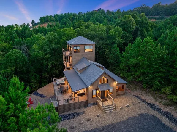 119 Gentry Oak Ln, Broken Bow, OK 74728