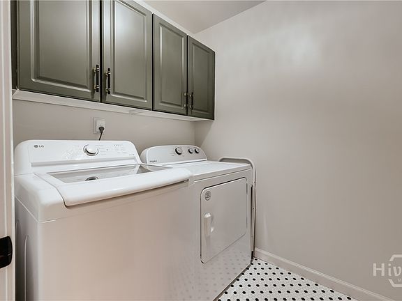 4th image of 320 Saint Ives Way