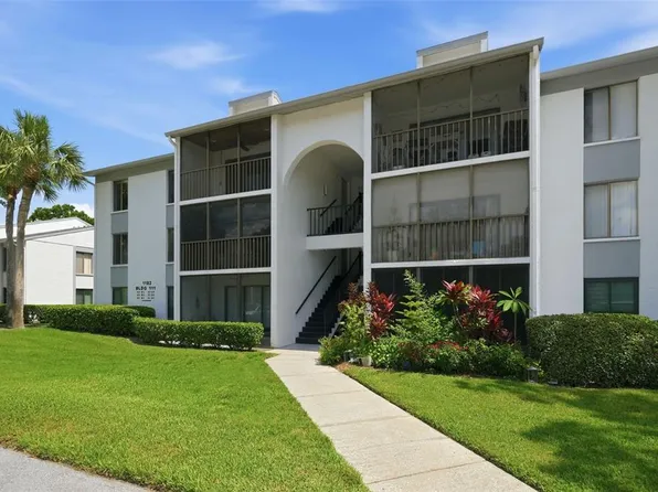 1182 Pine Ridge Cir W APT A3, Tarpon Springs, FL 34688