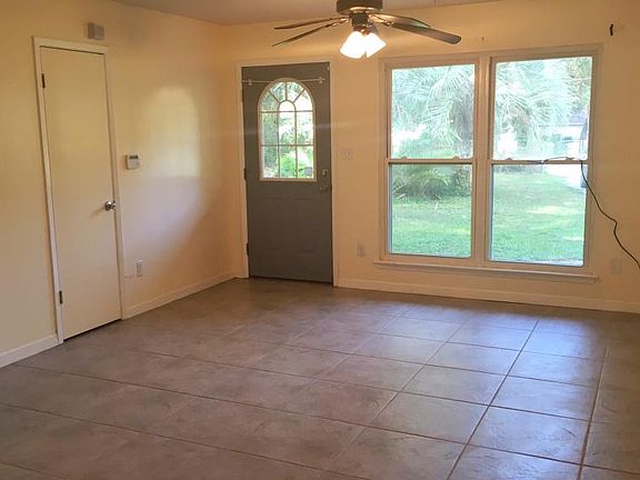2nd image of 3008 Lenora Ct