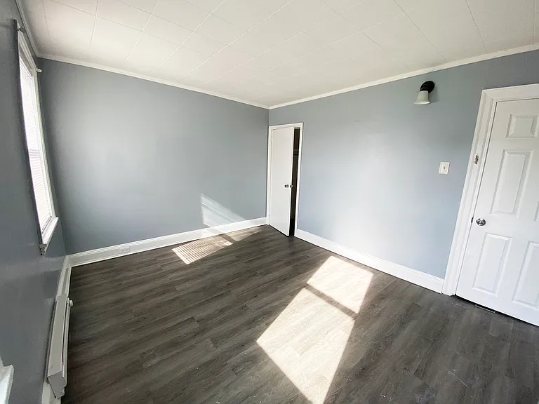 2731 Hope St — Photo 17