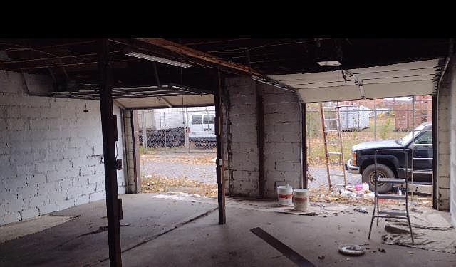 2nd image of 1324 1/2 W 9th Ave #G