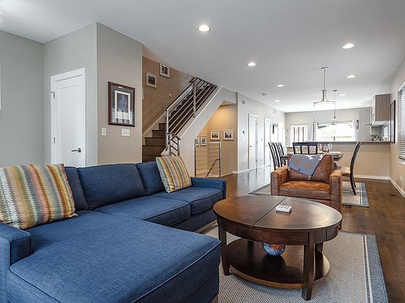 3rd image of 2535 W Haddon Ave