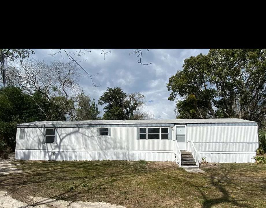 1st image of 160 NE James Ave