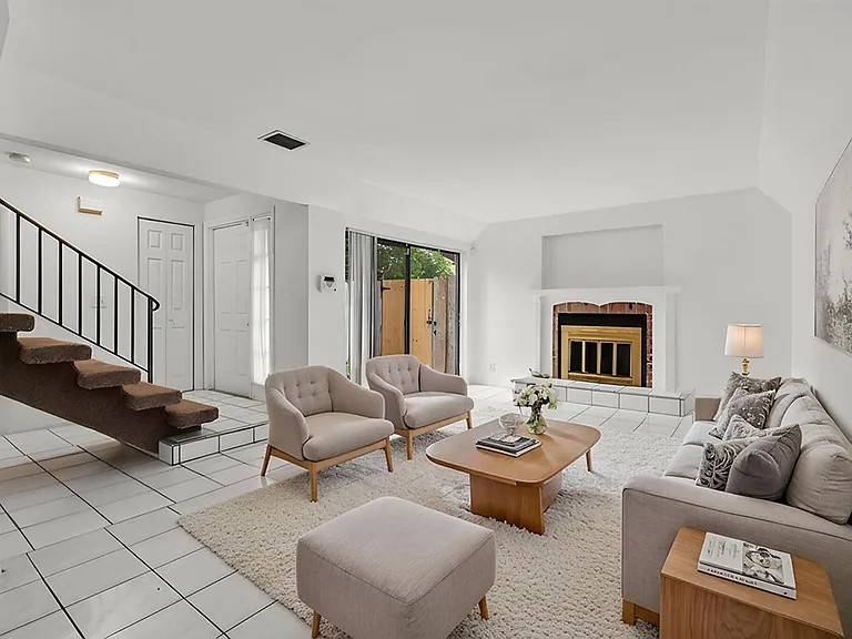 3502 Gardens East Dr #B — Photo 9