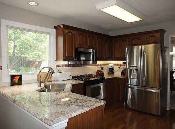 3rd image of 1090 Wilmington Ln