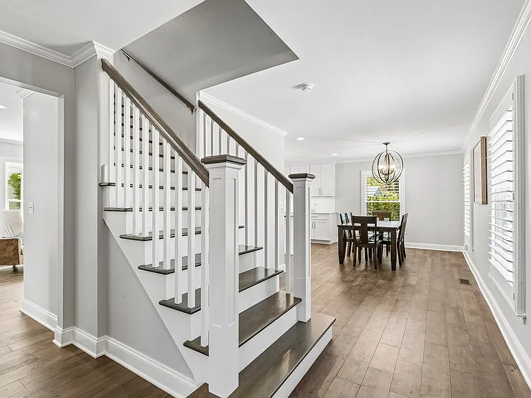 509 Ticonderoga Ln — Photo 15