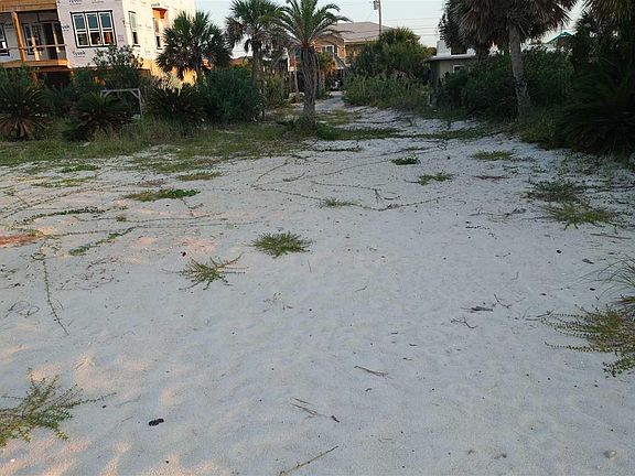 4th image of 321 Panferio Dr