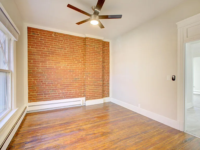 Ogden Park Townhomes — Photo 21