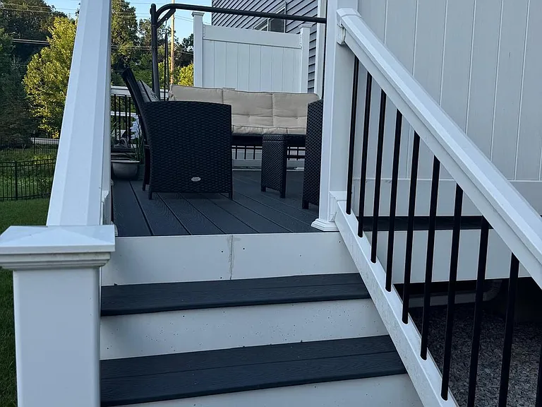 607 Mockernut Ct — Photo 12