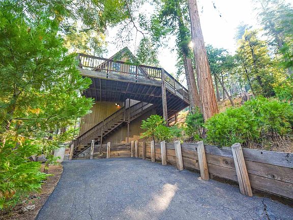 3rd image of 23867 Pine Lake Dr