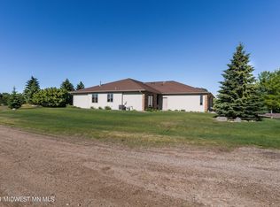 1616 Windstone Way, Fergus Falls, MN 56537