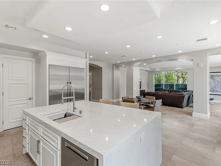 9101 Alta Dr #1 — Photo 24