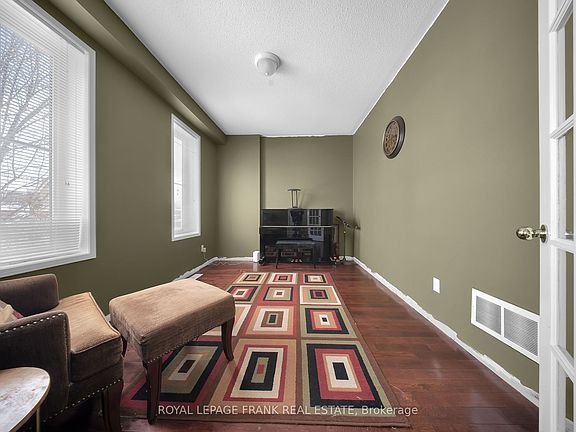 4th image of 2300 Bridle Rd