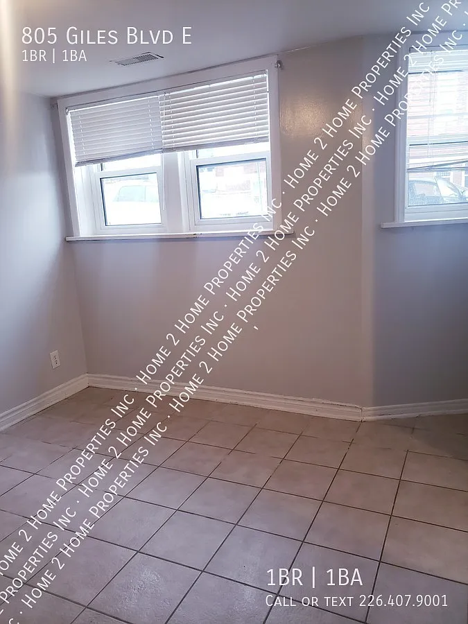 1 Bed 1 Bath — Photo 3