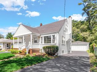 1748 Pine Rd, Homewood, IL 60430