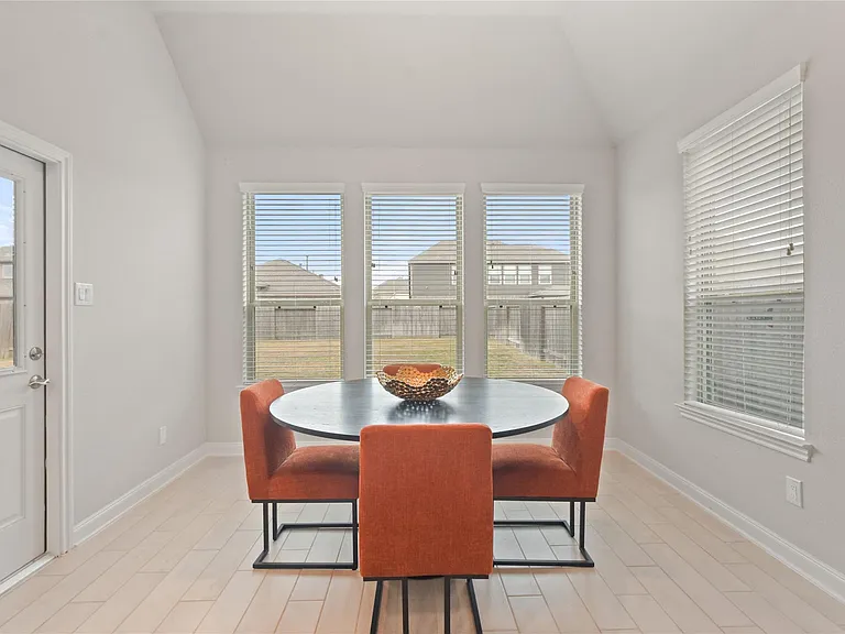 24727 Horsetooth Dr — Photo 9