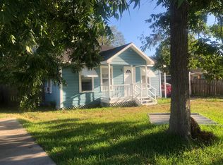 1015 W Willis St, Alvin, TX 77511