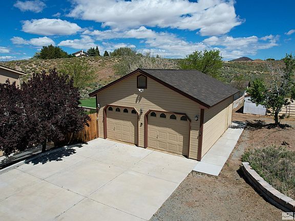 4th image of 2125 Cielo Vista Dr