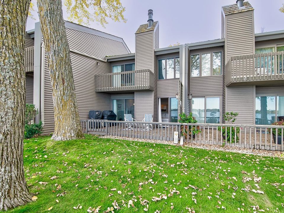 1st image of 20540 S Sandpiper Dr APT 6