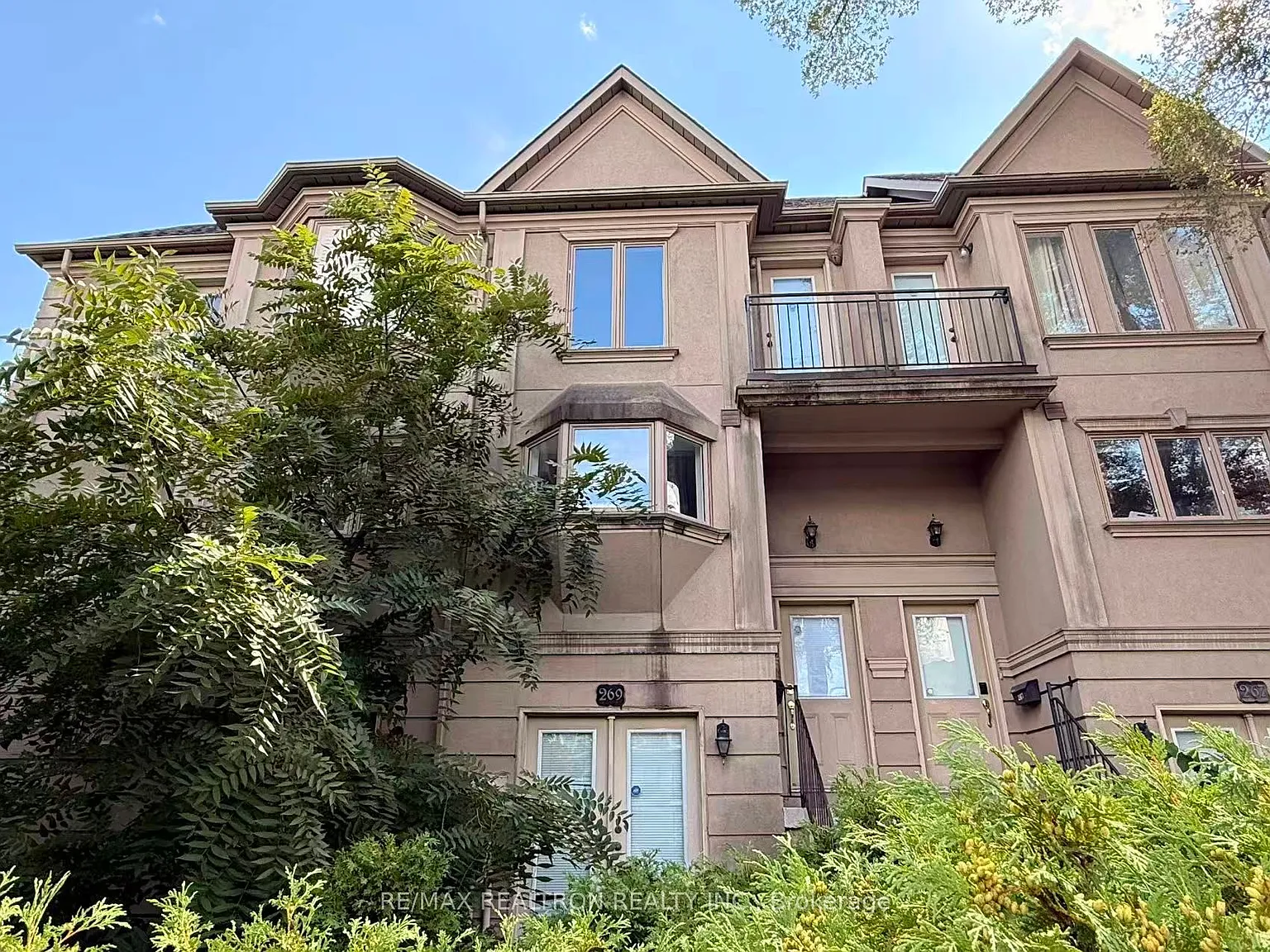 4 bed, $3,700 — Photo 3