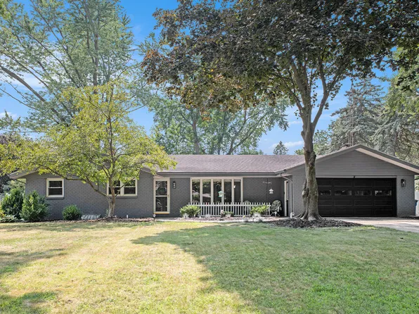 5771 Echo Rdg, Stevensville, MI 49127