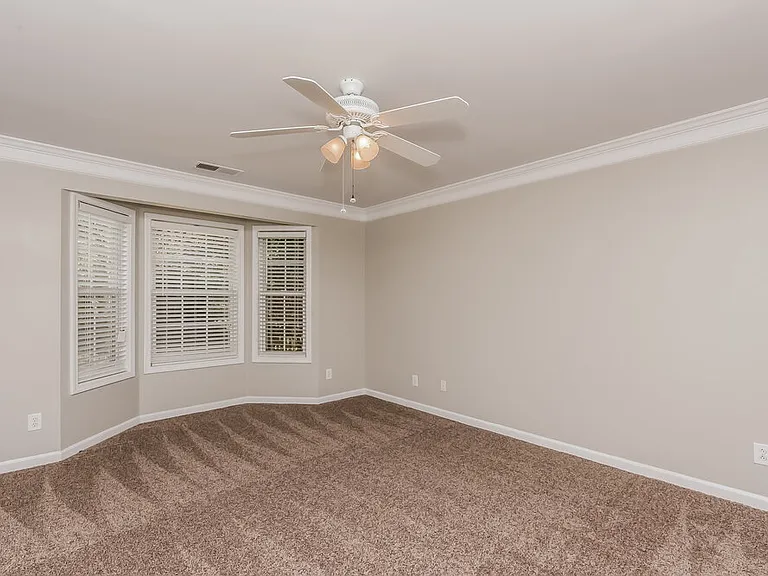 710 Weatherstone Trce — Photo 11