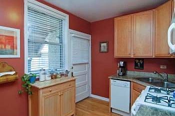 5th image of 6428 N Francisco Ave Unit 2A