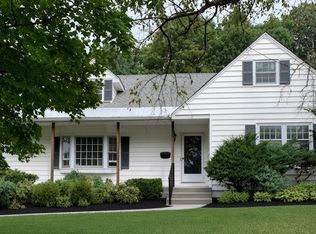 36 Ridgewood Dr, Burlington, VT 05408
