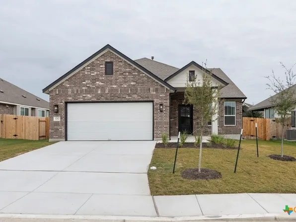 3717 Pin Oak Hls, Seguin, TX 78155