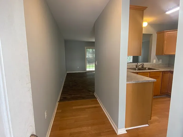 5132 Greenville Loop Rd #B — Photo 6
