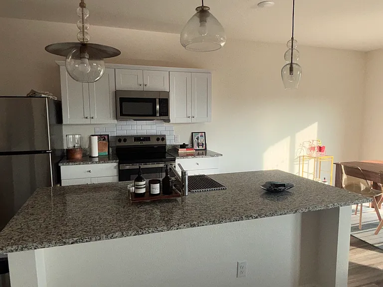 201 Bradford Dr — Photo 5