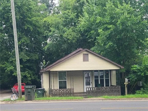 1917 Fosters Ferry Rd, Tuscaloosa, AL 35401