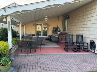 8097 Fulton Ave, Margate, NJ 08402