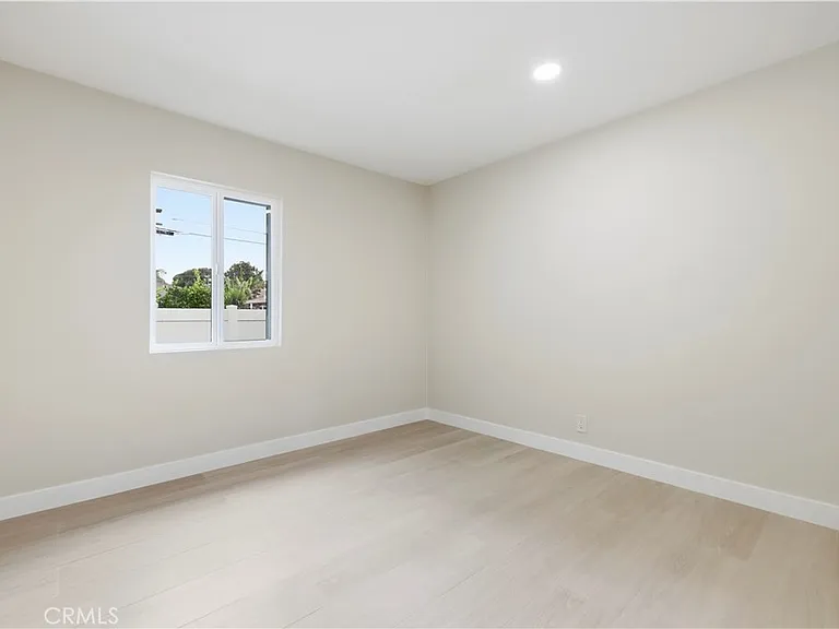 7108 Quakertown Ave — Photo 18