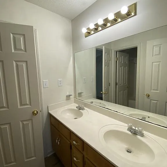 251 Tree Line Dr — Photo 9