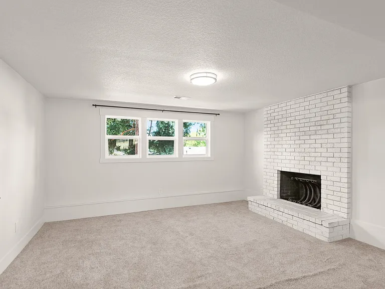 17714 SE Cook St — Photo 17