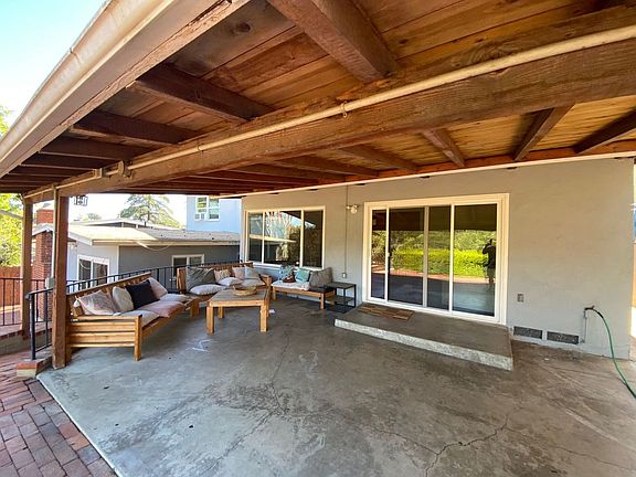 4th image of 4967 Campanile Dr