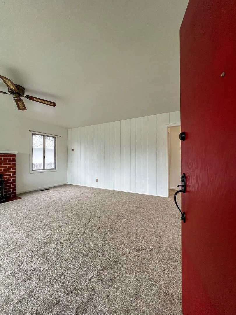 Charming Alta Heights Bungalow with Fresh Updates! — Photo 3