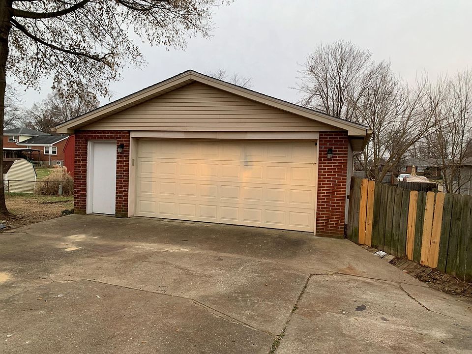 2nd image of 6610 Morning Star Way