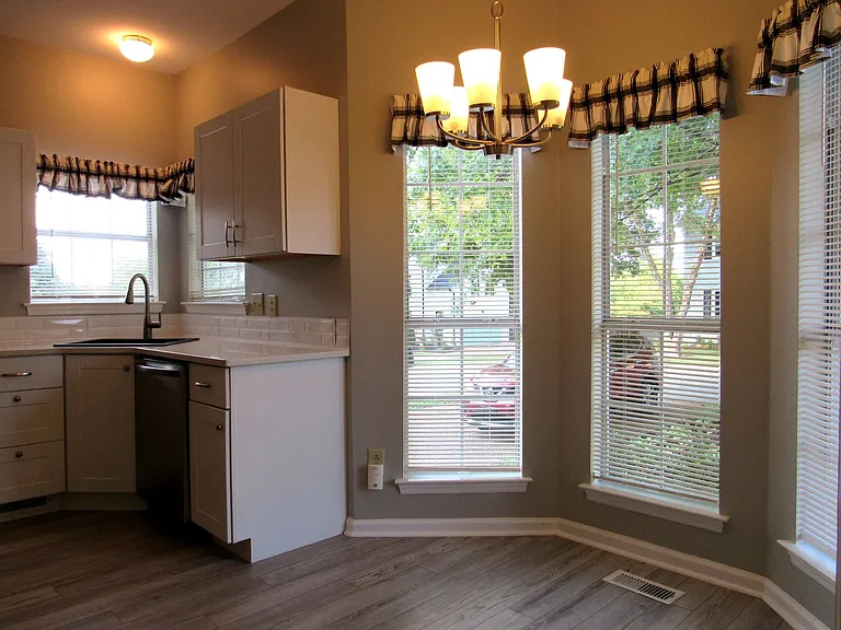 3061 Liberty Hills Dr — Photo 7