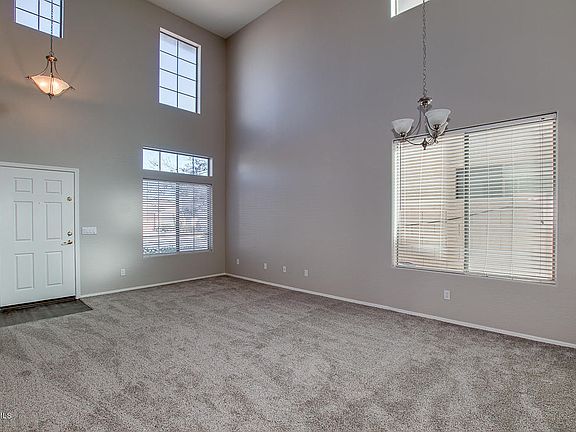 5th image of 44229 W Lindgren Dr
